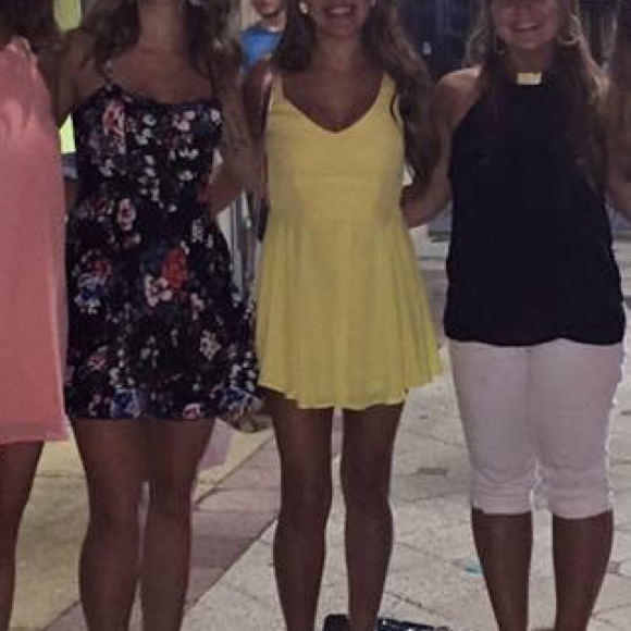 Yellow Charlotte Russe Romper - Picture 3 of 3